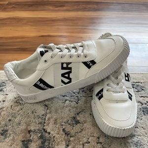 White Leather Sneakers 👟❤️😁☀️